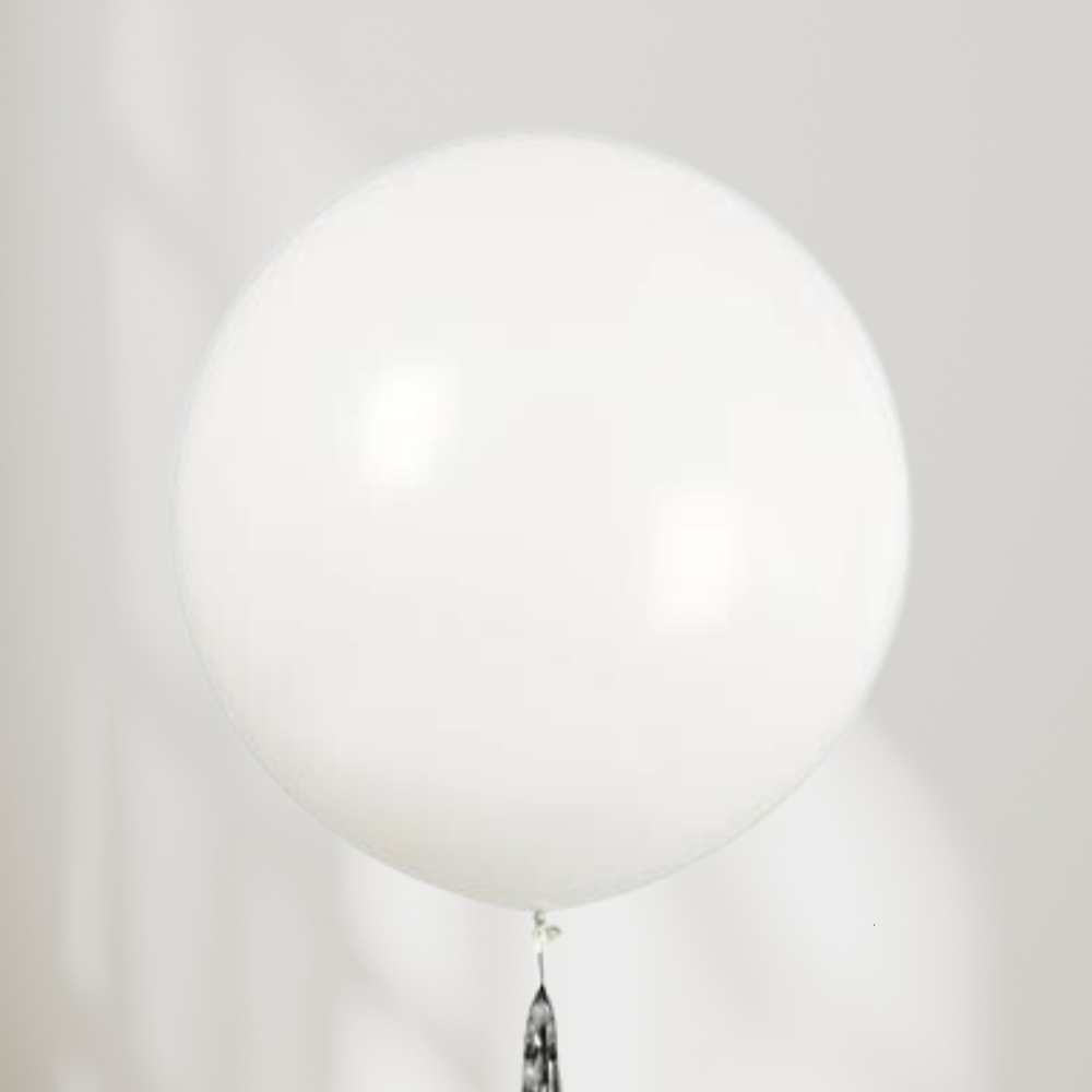 Gigantisk Hvit Ballong med Egen Tekst og Tassle