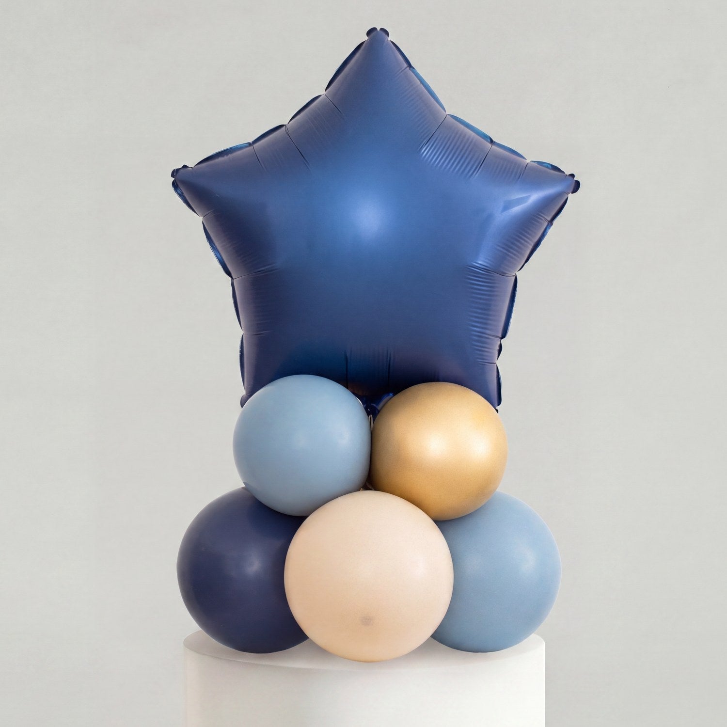 Ballong Bordpynt — Mørkeblå & Gull Stjerne - Ballonglevering.no