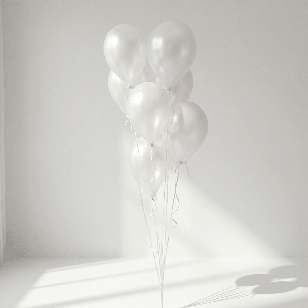 Pearl White Ballongbukett - Ballonglevering.no