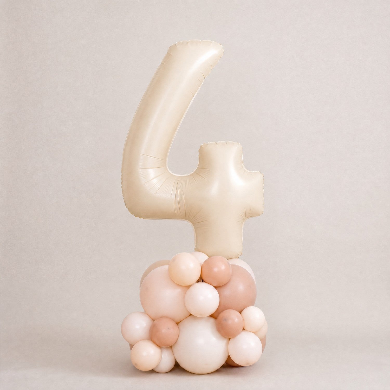Tall Ballongstack – Kremhvit – tall 4 – Ballonglevering.no