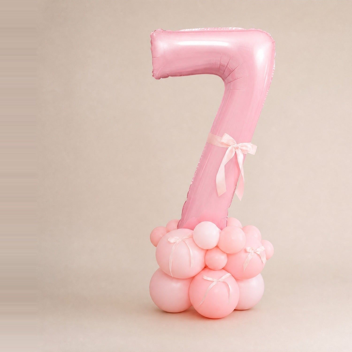 Tall Ballongstack – Rosa med bånd - Ballonglevering.no