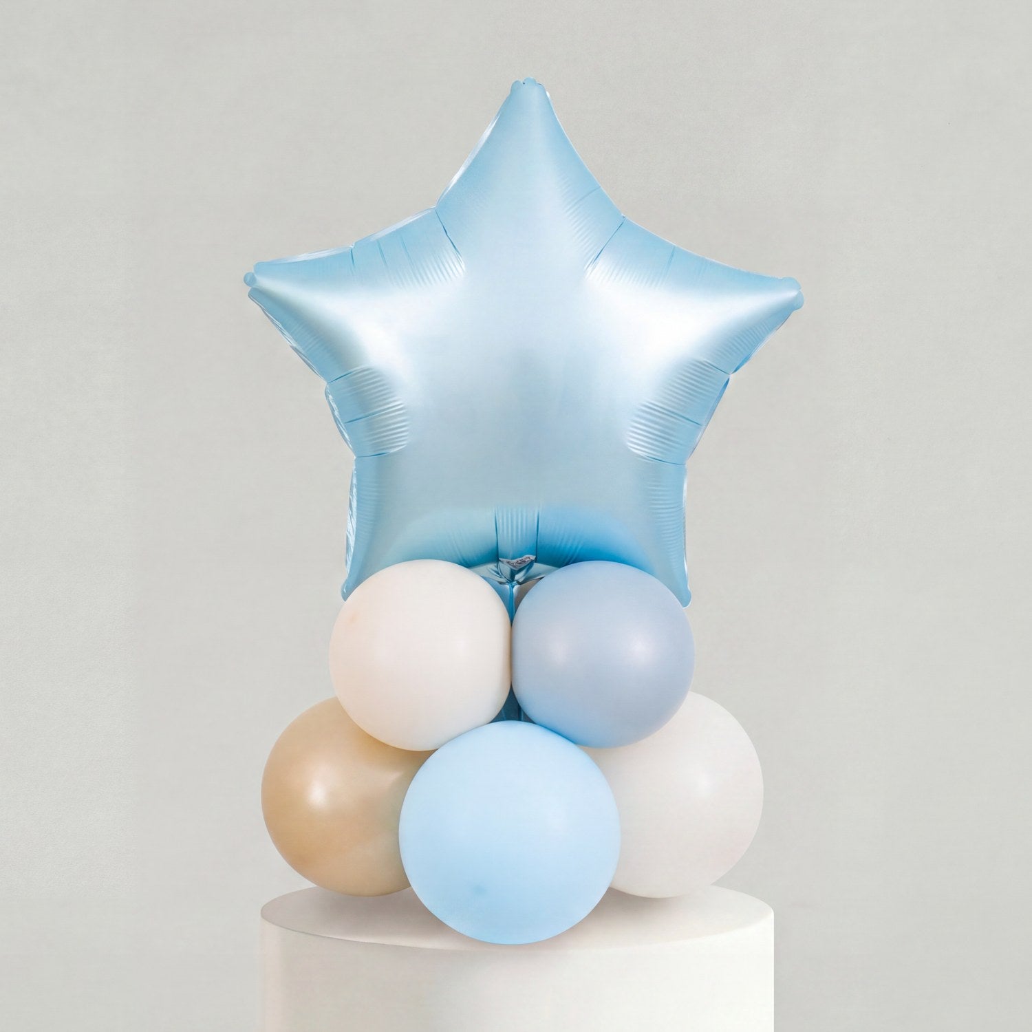 Ballong Stack — Lyseblå Stjerne - Ballonglevering.no