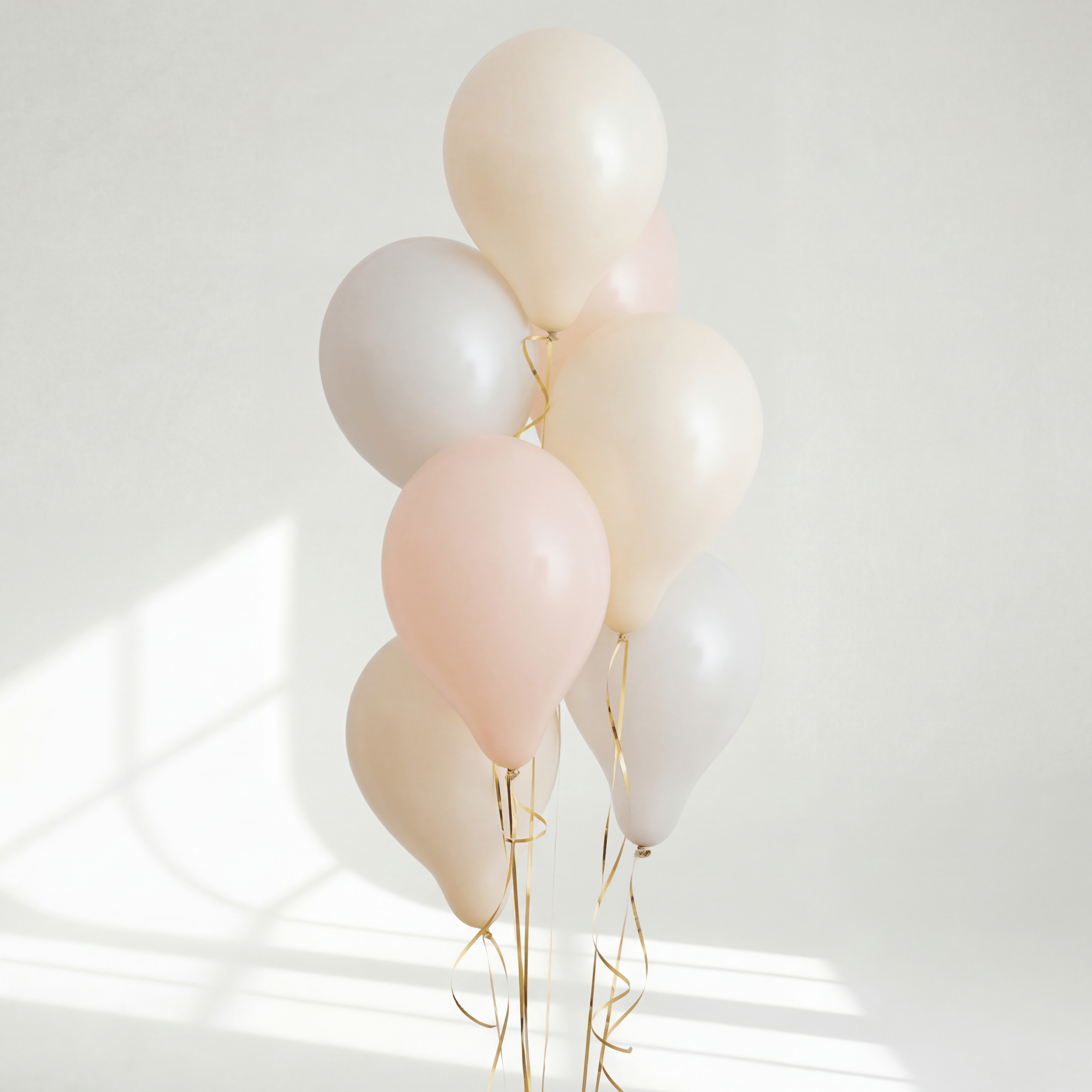 Cream Ballongbukett - Ballonglevering.no