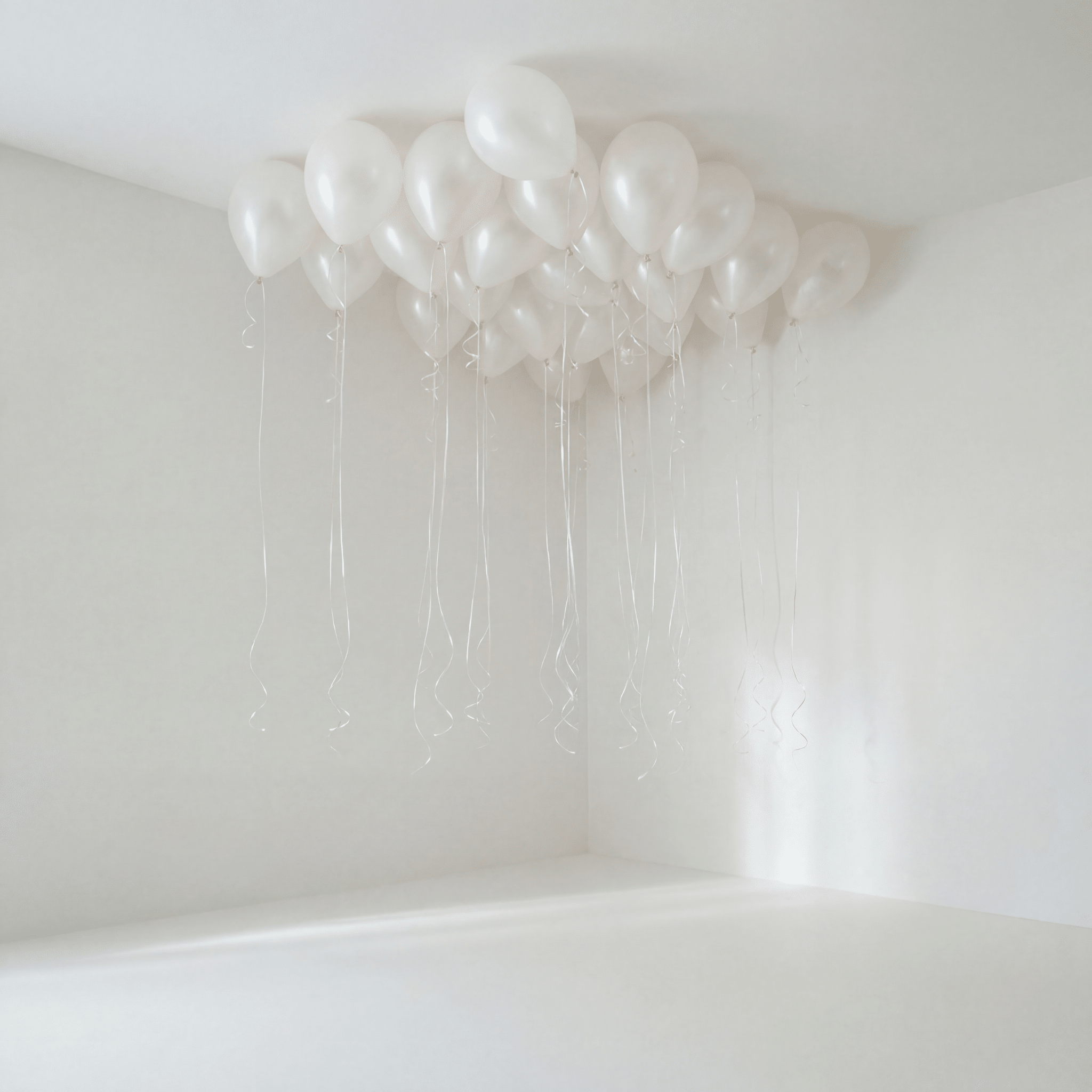 Pearl White Takballonger - Ballonglevering.no