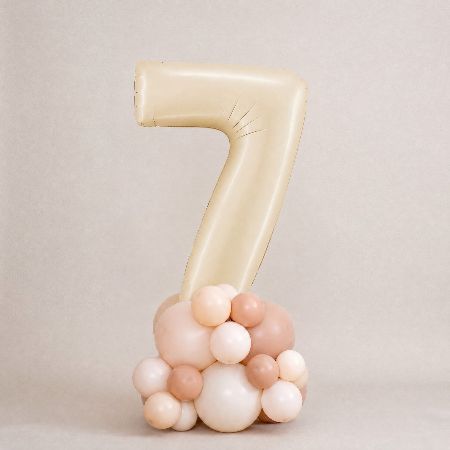 Tall Ballongstack – Kremhvit – tall 7 – Ballonglevering.no