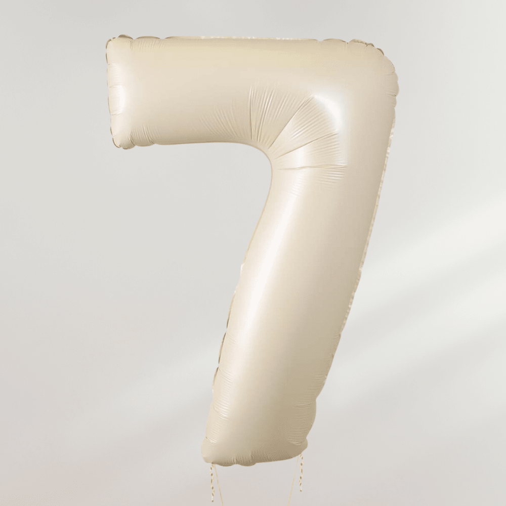 Tallballong Kremhvit - Velg ditt tall - Ballonglevering.no